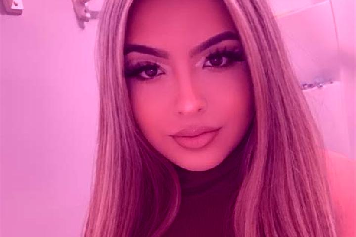 Lucy, 32, a blonde brown-eyed latina companion based in Taping. Offering A-Level, Party Girl, Girlfriend Experience. Available for incall and outcall, day an...