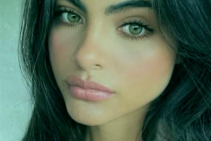Lucy, 32, a brunette dark-eyed indian companion based in Kyaw. Offering Overnight, Erotic Massage, Striptease, Couples, Roleplay. Available for incall and ou...