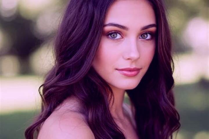 Lucy, 32, a brunette hazel-eyed mediterranean companion based in Untertweng. Offering CIM, Couples, Overnight. Available for incall and outcall, overnight bo...