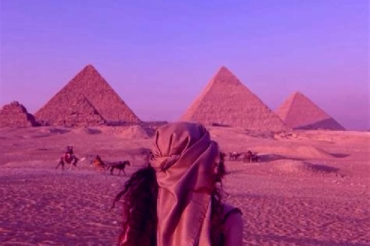 Lucy, 32 — Escort in Hihya, Egypt