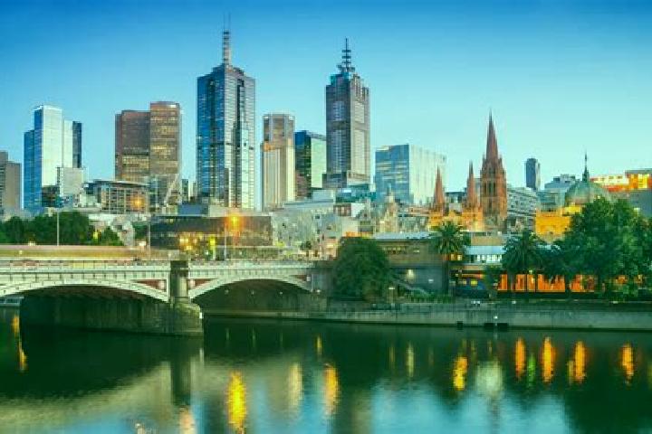 Lucy, 32 — Escort in Melbourne, Australia