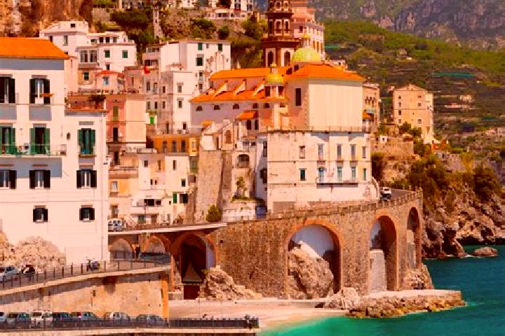 Lucy, 32 — Escort in Nocara, Italy