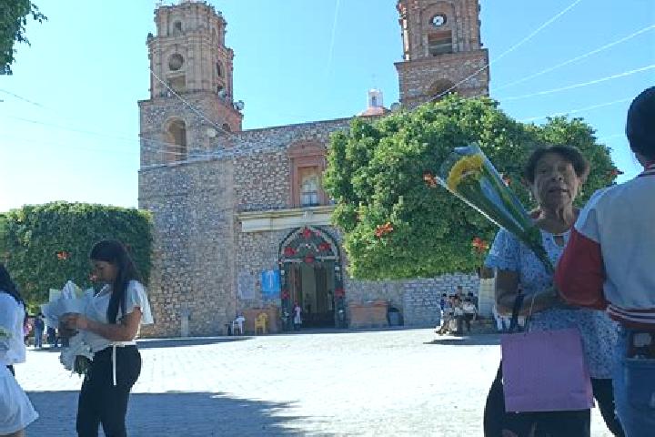Lucy, 32 — Escort in San Pedro Tlacotepec, Mexico
