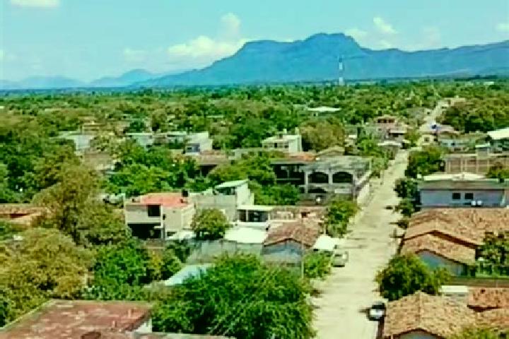 Lucy, 32 — Escort in Villa Nicolas Bravo, Mexico
