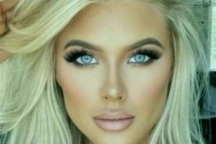 Lucy, 33, a platinum blonde blue-eyed asian companion based in Canada de Luque. Offering Overnight, Roleplay, Dinner Date, BDSM. Available for incall and out...