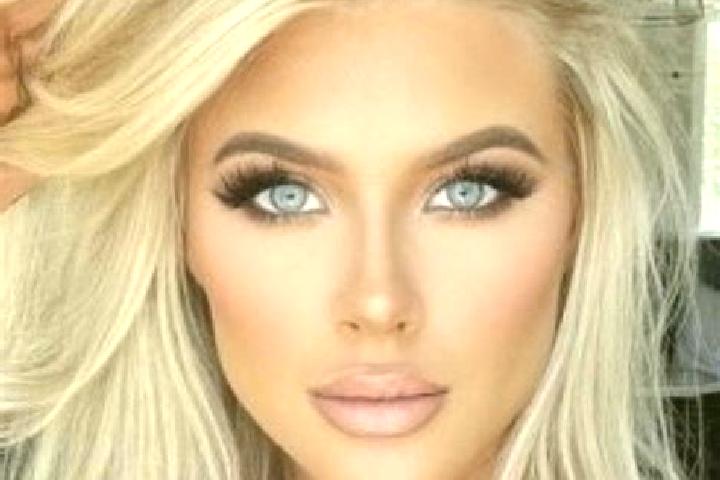 Lucy, 33, a platinum blonde blue-eyed mixed companion based in Munster. Offering Prostate Massage, Travel Companion, A-Level, Party Girl. Available for incal...