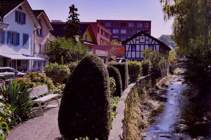 Lucy, 33 — Escort in Affoltern / Sonnenberg, Switzerland