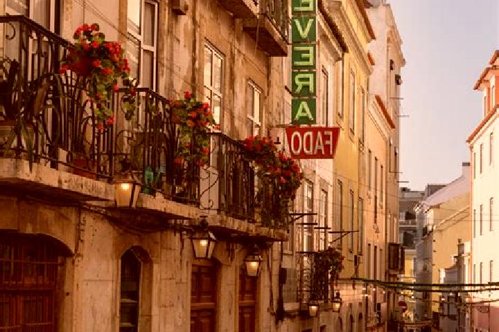 Lucy, 33 — Escort in Bairro Silva Braga, Portugal