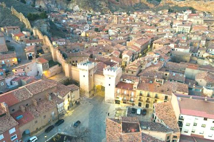 Lucy, 33 — Escort in Daroca de Rioja, Spain