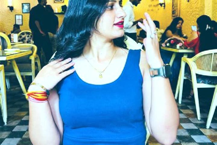 Lucy, 33 — Escort in Jubbal, India