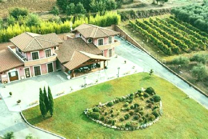 Lucy, 33 — Escort in Oltre Il Colle, Italy