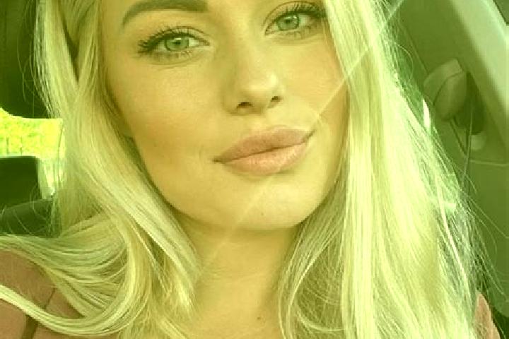 Lucy, 34, a blonde hazel-eyed mediterranean companion based in Hage. Offering Striptease, 69, Deep French Kissing. Available for incall and outcall, overnigh...