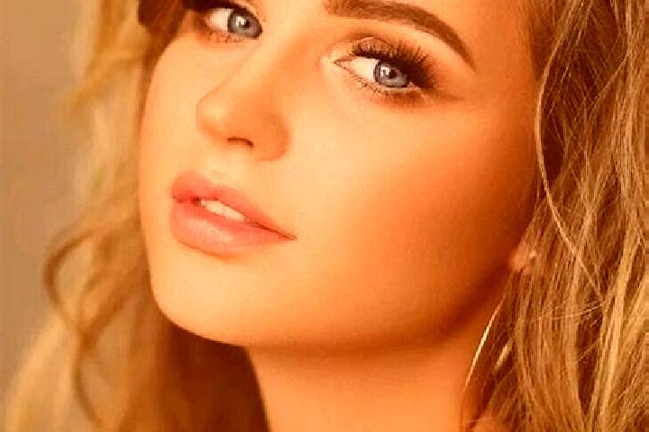 Lucy, 34, a dark blonde blue-eyed ebony companion based in Kendall. Offering Duos, Fetish, Striptease, 69, A-Level. Available for incall and outcall, day and...