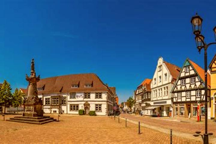 Lucy, 34 — Escort in Bad Meinberg, Germany