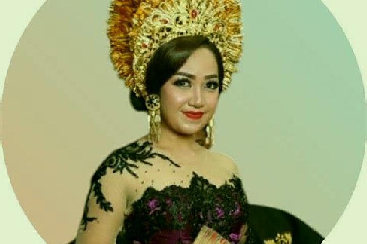 Lucy, 34 — Escort in Banjar Kelodan, Indonesia