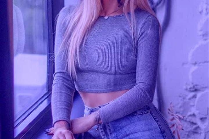 Lucy, 34 — Escort in Dobrosyn, Ukraine