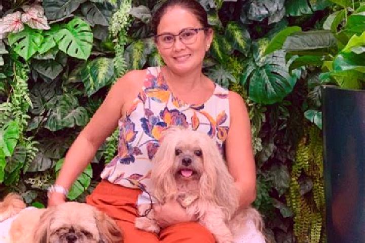 Lucy, 34 — Escort in Malocloc, Philippines