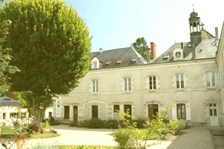 Lucy, 34 — Escort in Pellevoisin, France