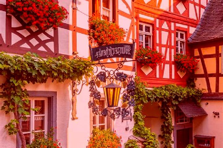 Lucy, 34 — Escort in Scheitenkorb, Germany