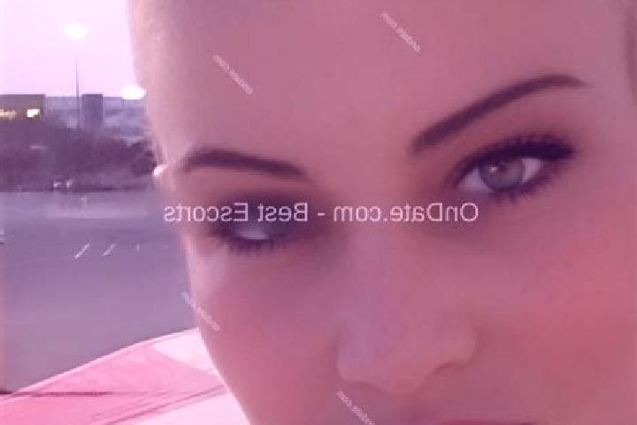 Lucy, 34 — Escort in Shotts, United Kingdom