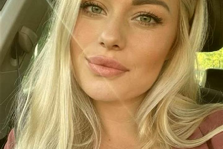 Lucy, 35, a blonde hazel-eyed caribbean companion based in Pippara. Offering Overnight, Deep French Kissing, Striptease. Available for incall and outcall, da...