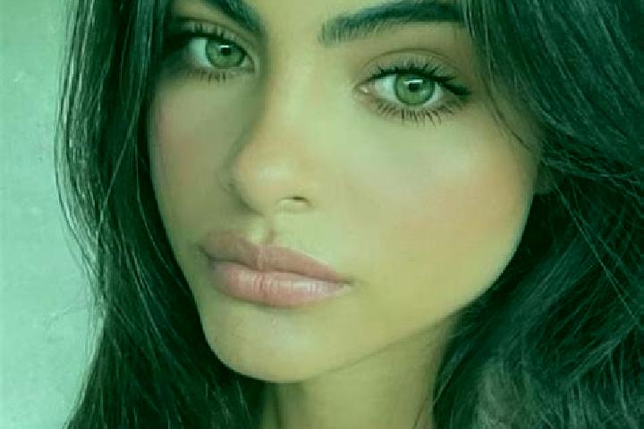 Lucy, 35, a brunette green-eyed european companion based in Sanchazi. Offering Dinner Date, Erotic Massage, Couples, Prostate Massage. Available for incall a...