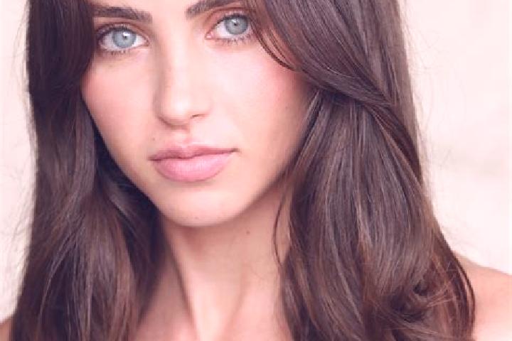 Lucy, 35, a brunette grey-eyed indian companion based in Zemmer. Offering Prostate Massage, Tantra, Dinner Date, BDSM. Available for incall and outcall, over...