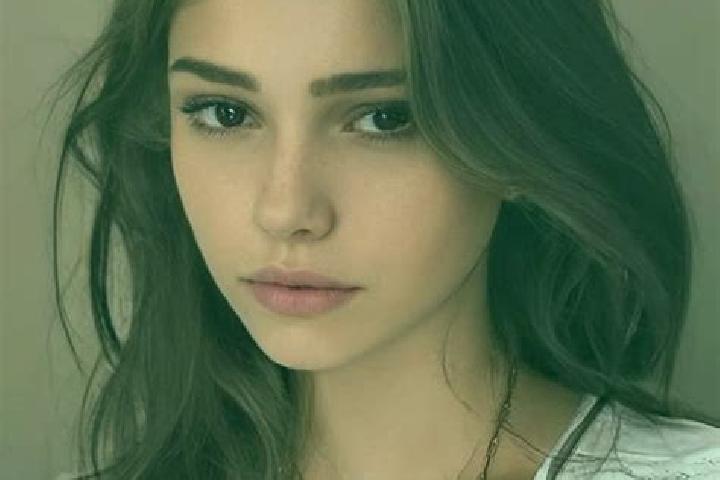 Lucy, 35, a chestnut brown-eyed slavic companion based in Blunham. Offering Girlfriend Experience, A-Level, OWO, Dinner Date. Available for incall and outcal...