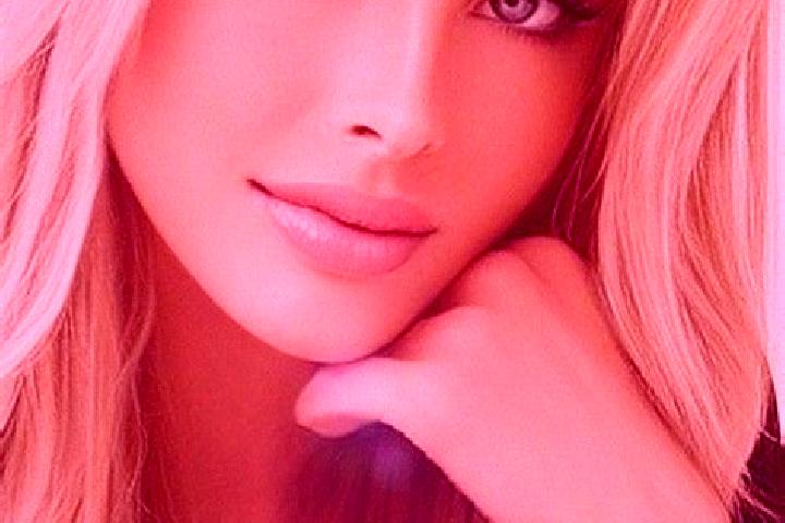 Lucy, 35, a dark blonde blue-eyed caucasian companion based in Knislinge. Offering Roleplay, Couples, Travel Companion. Available for incall and outcall, day...