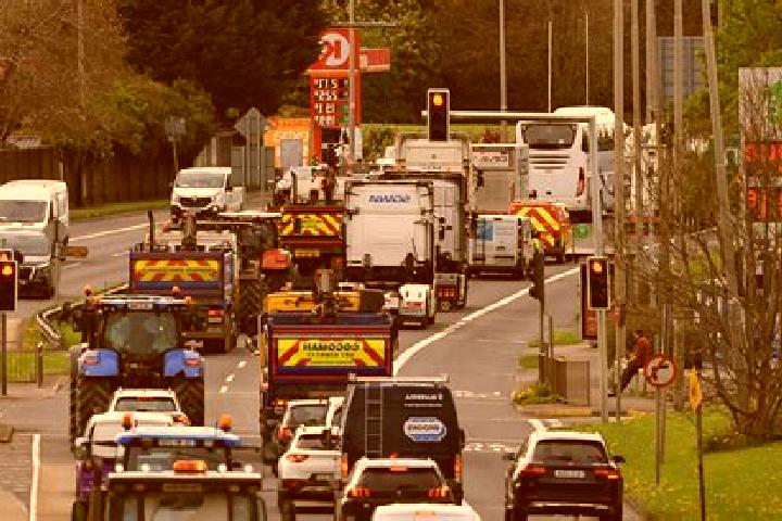 Lucy, 35 — Escort in Convoy, Ireland