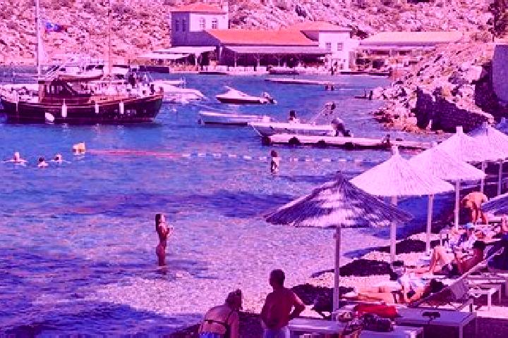 Lucy, 35 — Escort in Mandraki, Greece
