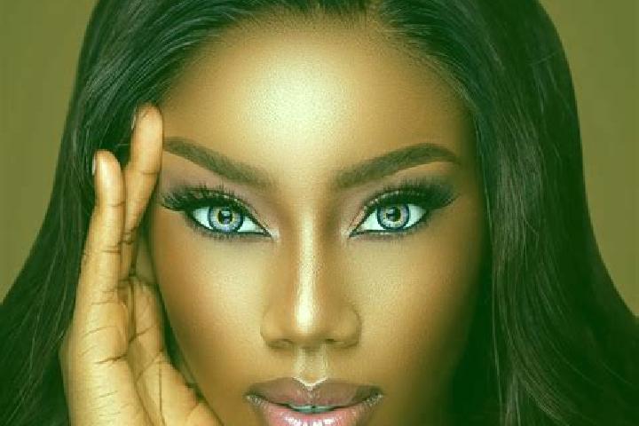 Lucy, 36, a auburn blue-eyed ebony companion based in Karim Lamido. Offering GFE, Tantra, Fetish, 69. Available for incall and outcall, overnight bookings av...