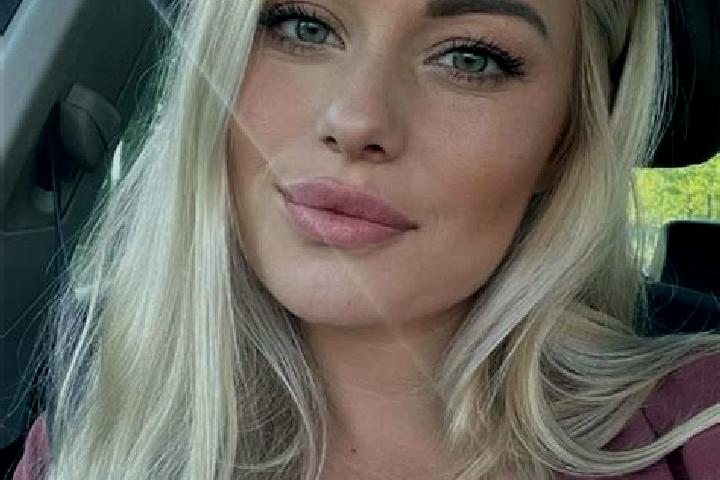 Lucy, 36, a blonde hazel-eyed ebony companion based in Oyametepec. Offering Domination, Couples, GFE. Available for incall and outcall, overnight bookings av...