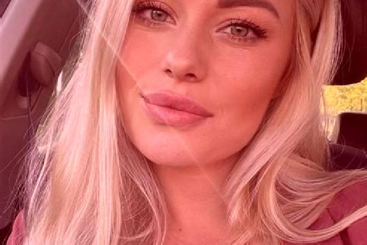 Lucy, 36, a blonde hazel-eyed mixed companion based in Valley Community. Offering Deep French Kissing, BDSM, Travel Companion, Party Girl, Tantra. Available ...