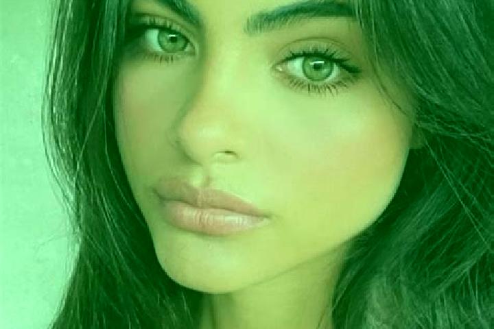 Lucy, 36, a brunette green-eyed caucasian companion based in Cerignola. Offering Overnight, Girlfriend Experience, Fetish. Available for incall and outcall, ...