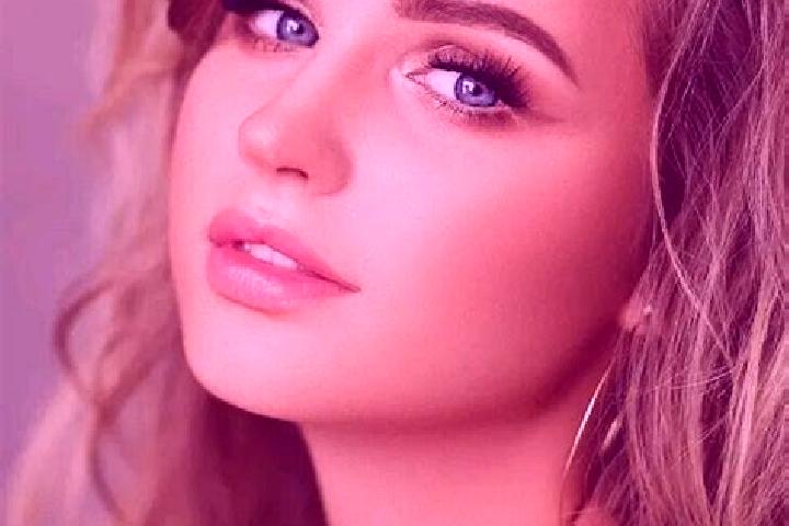 Lucy, 36, a dark blonde blue-eyed indian companion based in Cahabon. Offering Overnight, Tantra, Deep French Kissing. Available for incall and outcall, overn...