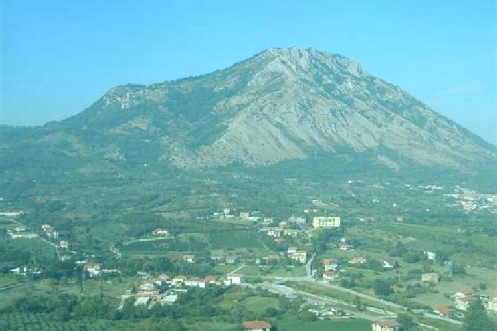 Lucy, 36 — Escort in Campoli del Monte Taburno, Italy