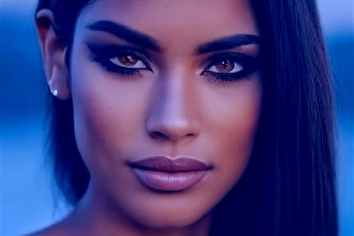Lucy, 37, a black brown-eyed latina companion based in Ixtapilla. Offering OWO, Deep French Kissing, Dinner Date, BDSM. Available for incall and outcall, day...