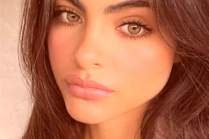 Lucy, 37, a black hazel-eyed european companion based in Quitzdorf. Offering Girlfriend Experience, GFE, Couples, BDSM. Available for incall and outcall, ove...