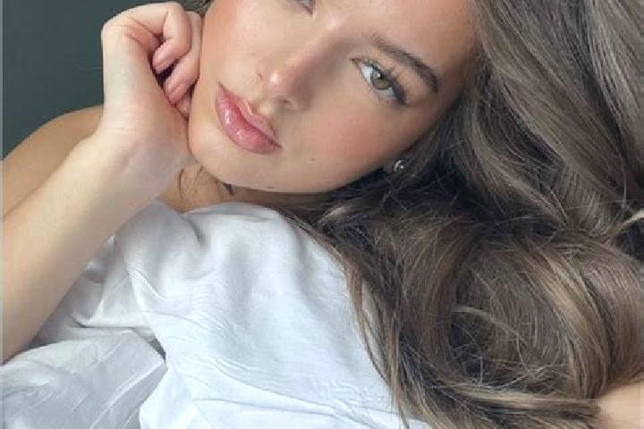 Lucy, 37, a chestnut brown-eyed latina companion based in Nonancourt. Offering Erotic Massage, Couples, Tantra. Available for incall and outcall, day and eve...