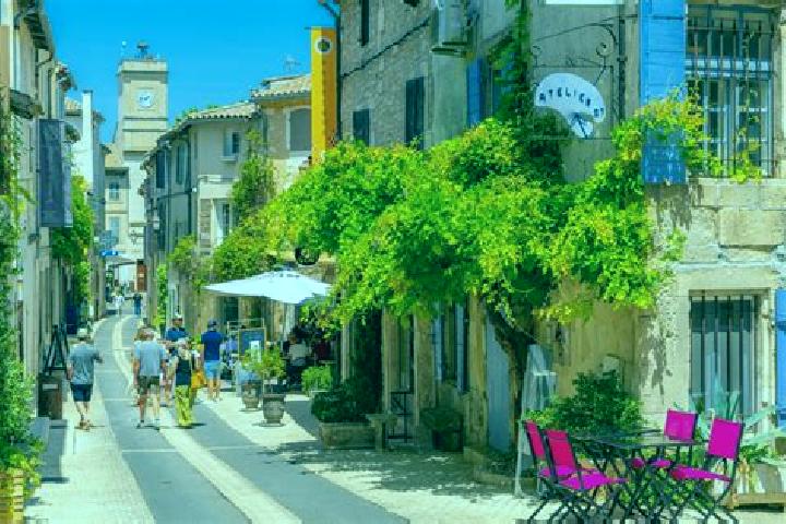 Lucy, 37 — Escort in Saint-Remy-de-Provence, France