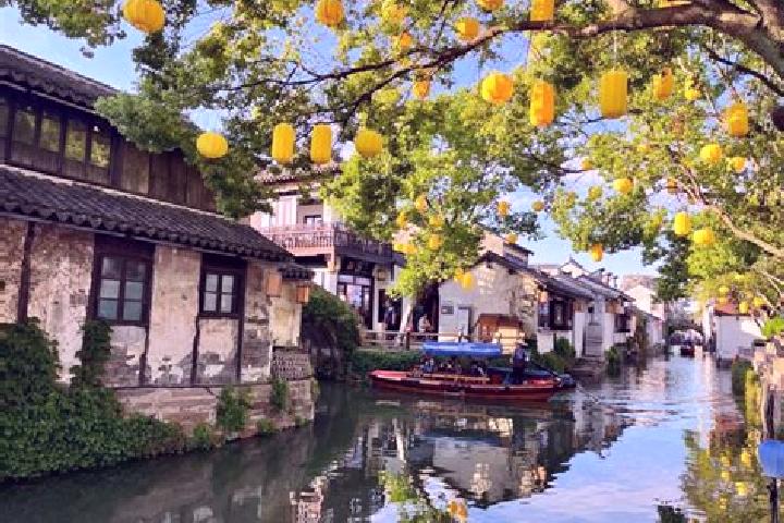 Lucy, 37 — Escort in Zhouzhuang, China