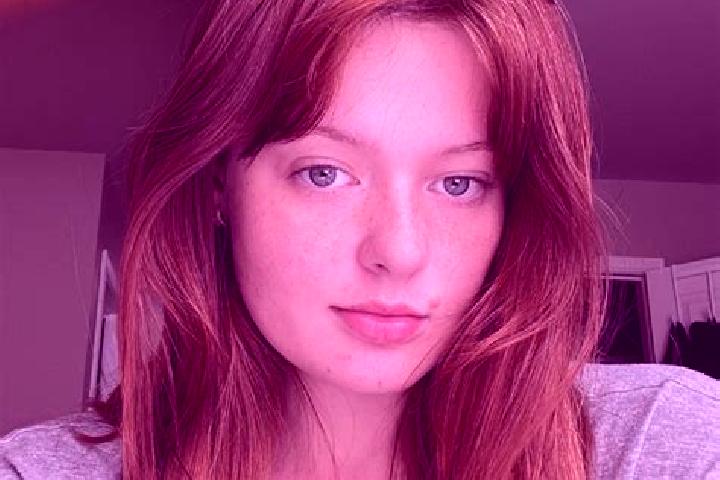 Lucy, 38, a auburn grey-eyed european companion based in Limas. Offering Striptease, Couples, A-Level. Available for incall and outcall, overnight bookings a...