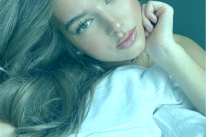 Lucy, 38, a chestnut dark-eyed latina companion based in Aybasti. Offering Erotic Massage, Travel Companion, Dinner Date. Available for incall and outcall, d...