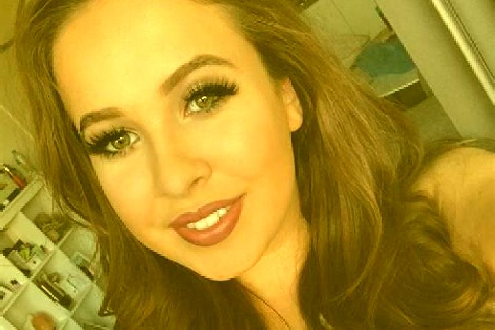 Lucy, 38, a dark blonde amber-eyed ebony companion based in Courtland. Offering Striptease, Dinner Date, Massage. Available for incall and outcall, day and e...
