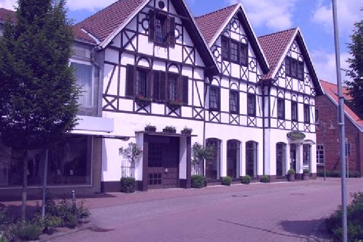 Lucy, 38 — Escort in Oberlangen, Germany