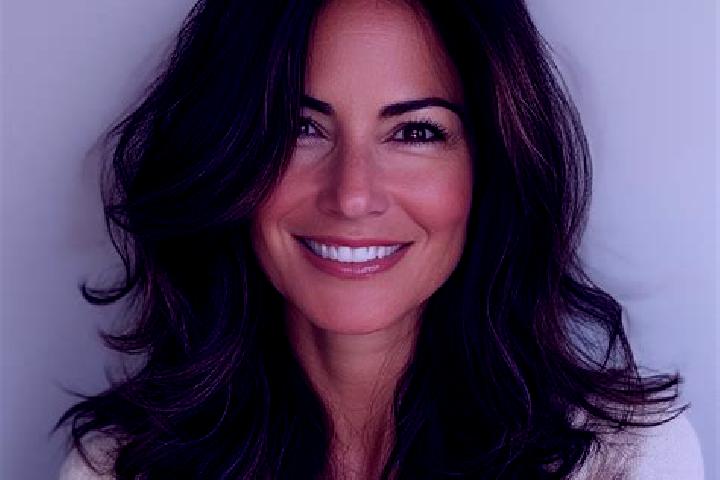 Lucy, 39, a brunette grey-eyed middle eastern companion based in Kaduela. Offering GFE, Tantra, Erotic Massage. Available for incall and outcall, overnight b...