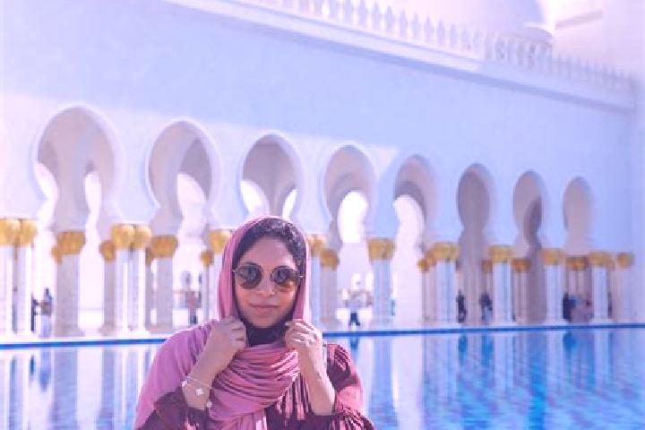 Lucy, 39 — Escort in Abu Dabos, Iran