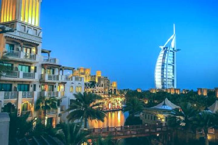 Lucy, 39 — Escort in Al Sufouh, United Arab Emirates