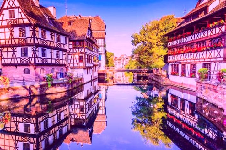 Lucy, 39 — Escort in Lamnay, France